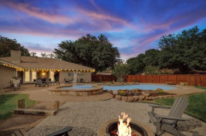 Relaxing Texas Retreat 4BR w Pool & Dream Kitchen